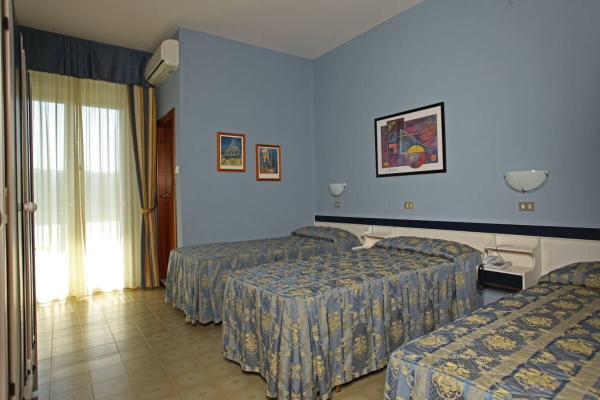 Hotel Ariston Castrocaro Terme Extérieur photo
