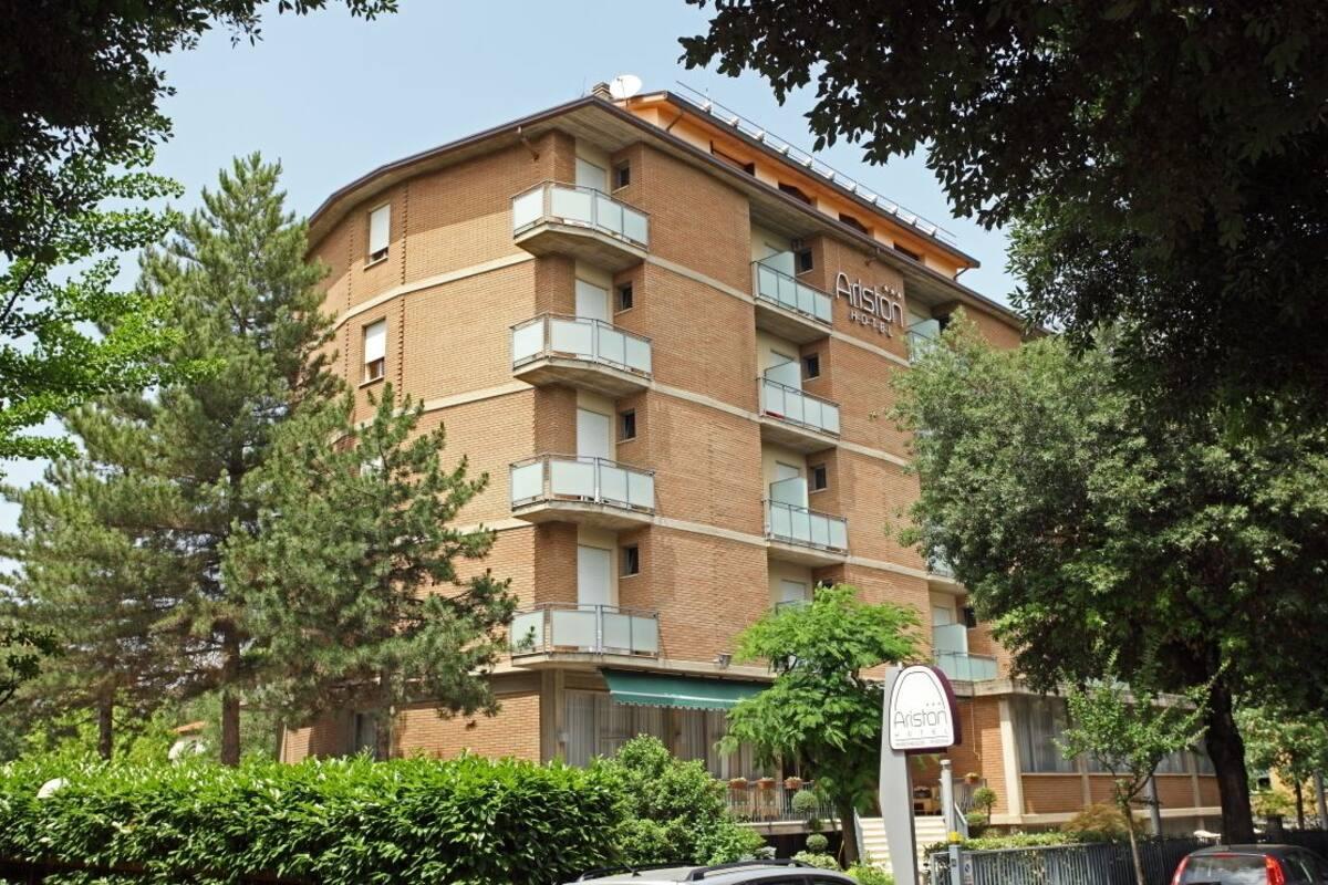 Hotel Ariston Castrocaro Terme Extérieur photo